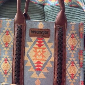 Wrangler Women's Aztec Pattern Tote Bag